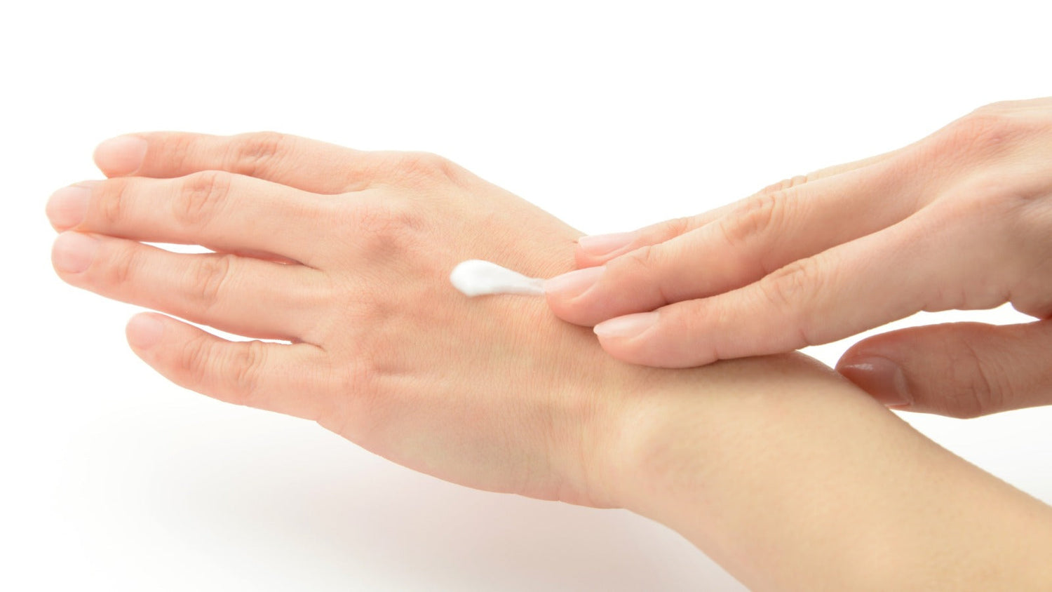 Why Your Hands Are Still Dry (Even After Using Hand Cream)